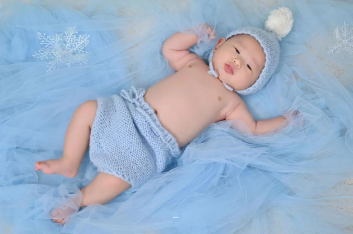 高唐摸孕妇肚子沾喜气